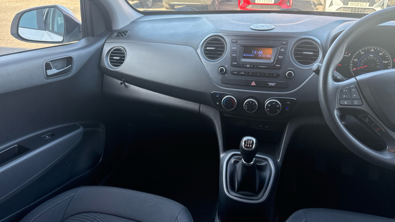 Hyundai i10 1.0 SE 5dr Petrol Hatchback